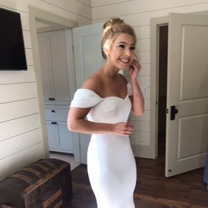 Meet your Posher, Roxanne